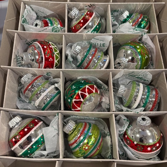 New 2017 Radko Shiny Brite glass ornaments - Picture 4 of 6